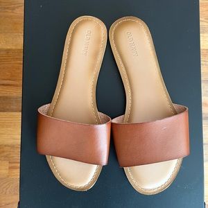 Old Navy 8 Brown Flat Sandals
